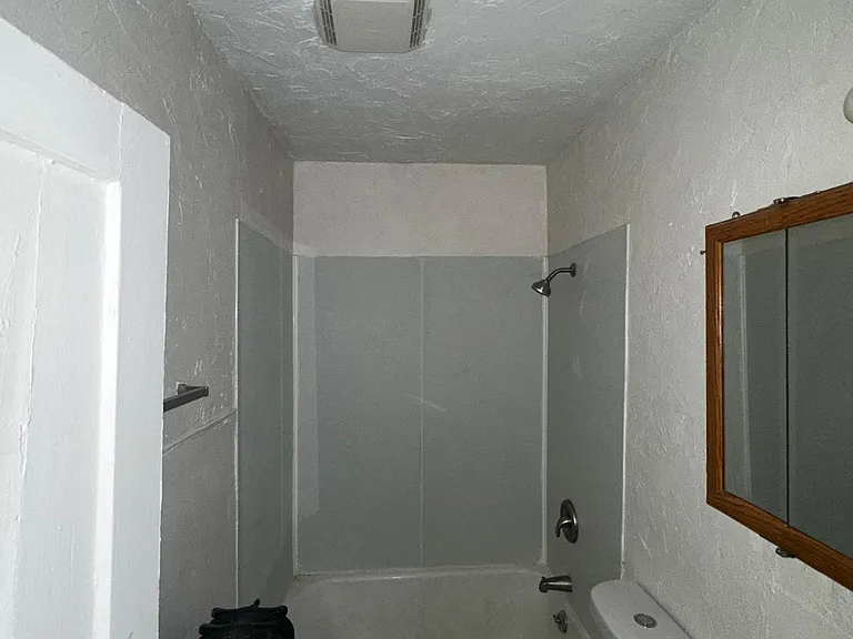 1234 W 6th St #1 — Photo 11