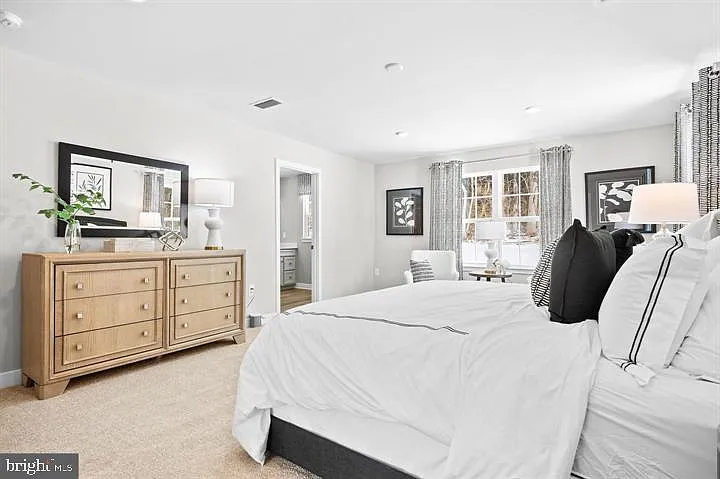 141 Dithridge Dr — Photo 35