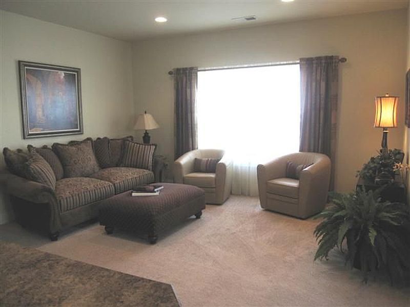4th image of 307 KELLY Circle