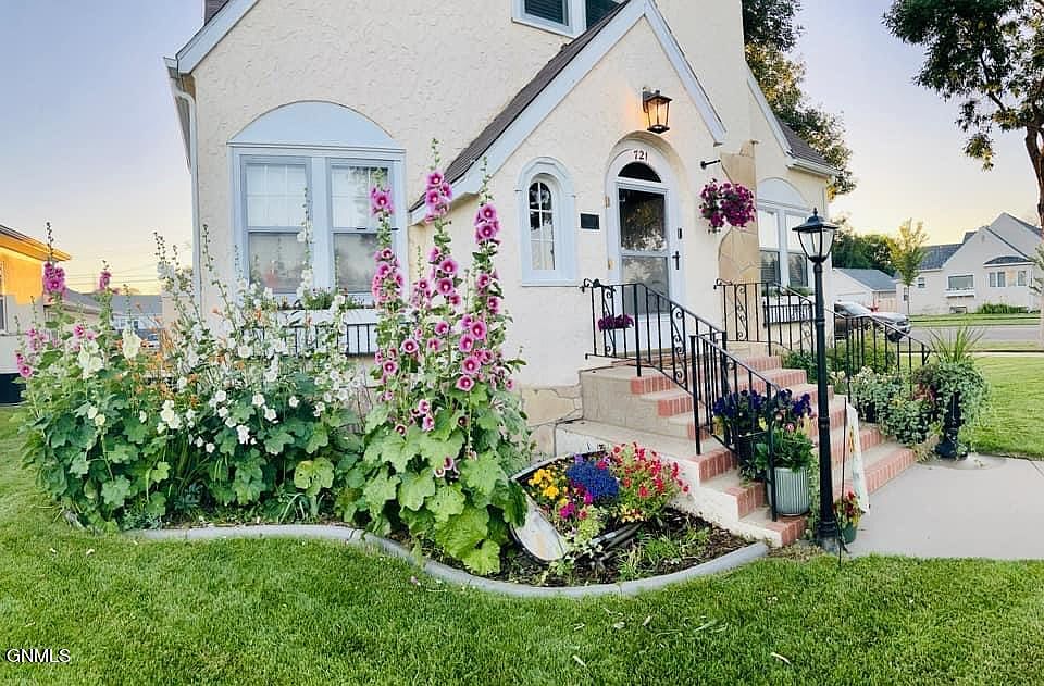 721 3rd Ave E, Williston, ND 58801 Zillow