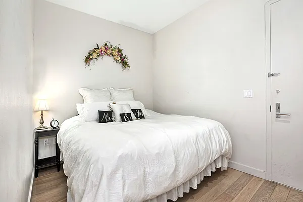 Rented by Realmart Realty LLC | media 19