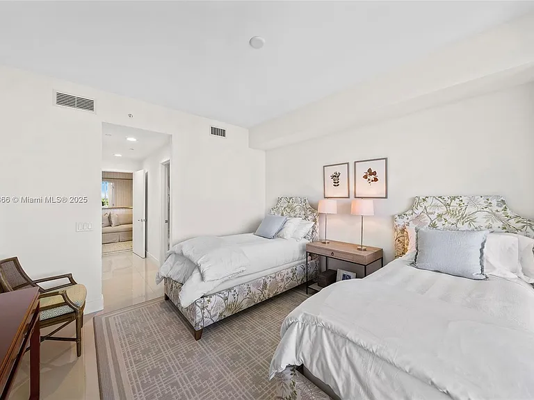 360 Ocean Dr #905S — Photo 19