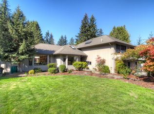851 SW Normandy Ter, Normandy Park, WA 98166