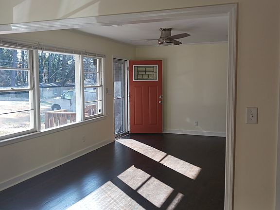 Entry to living room: great morning light!
