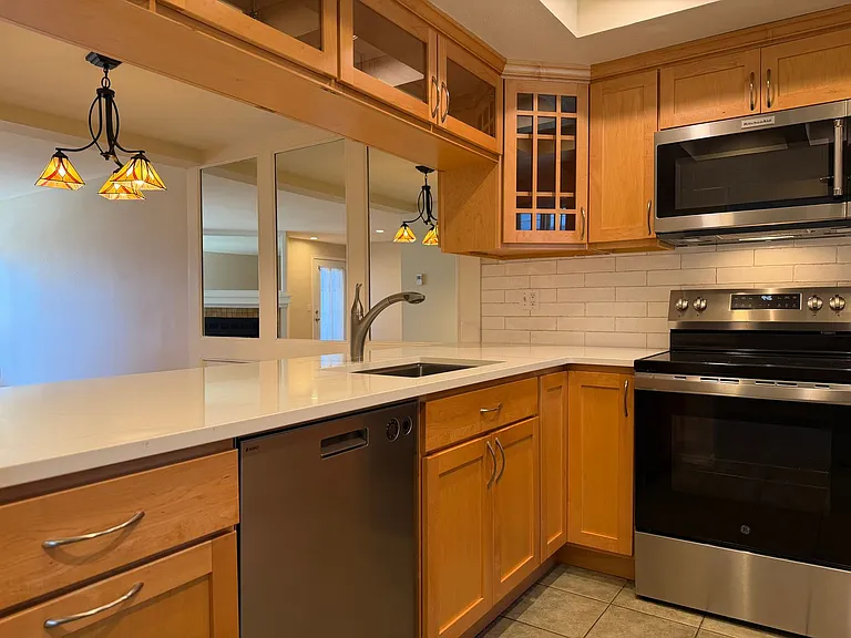 10001 NE 12th St #116 — Photo 7