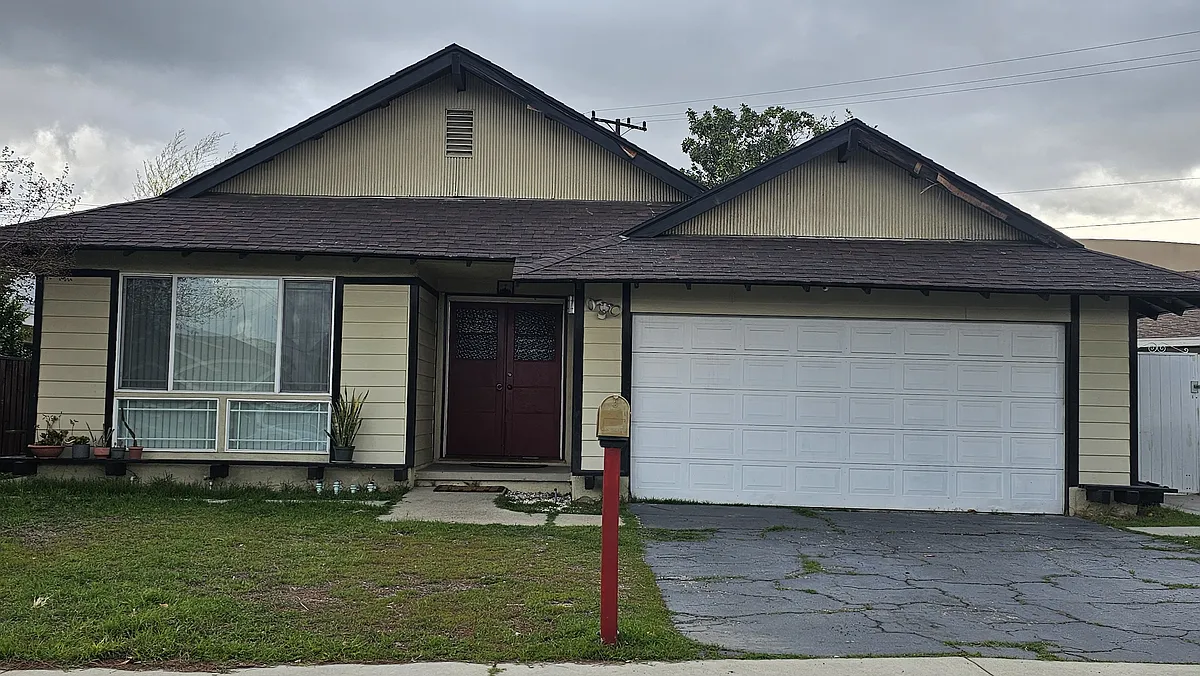 Building Photo - 11353 Rockfield Dr