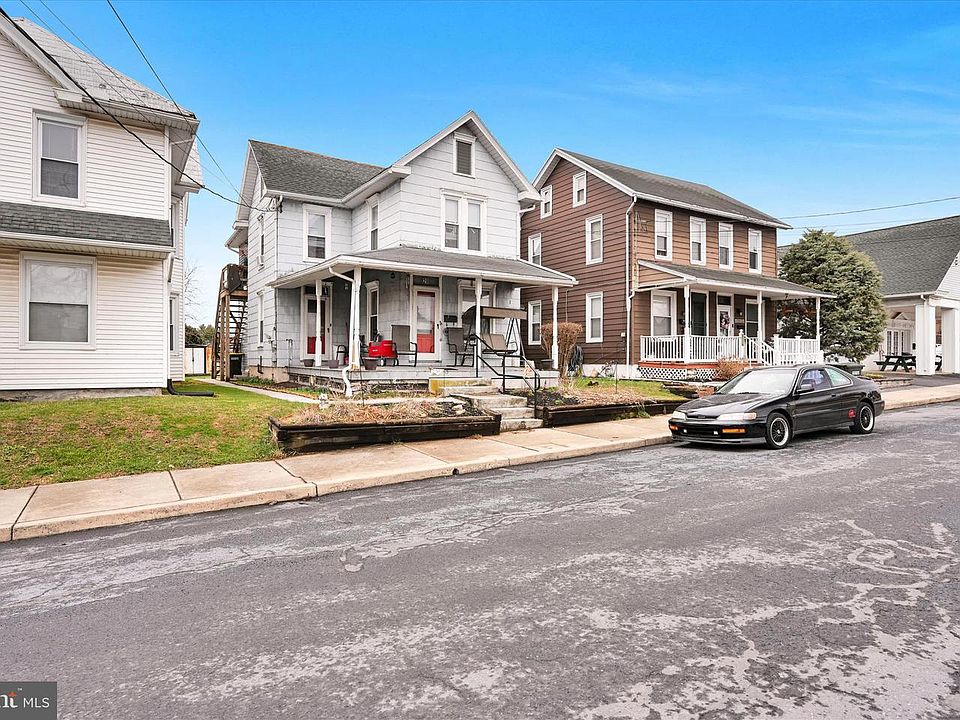 1st image of 28 S Roberts Ave
