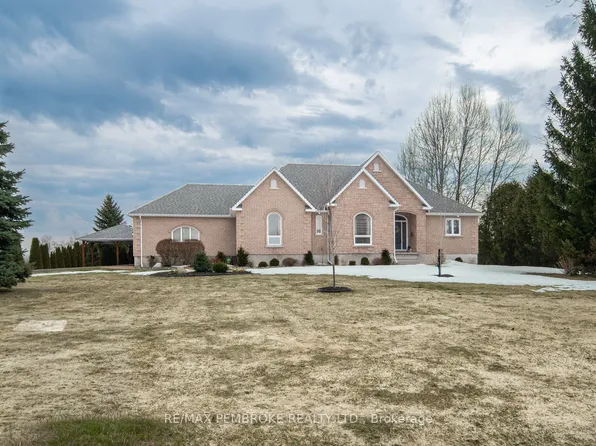 20 Mallard St, Laurentian Valley, ON K8A 8N9