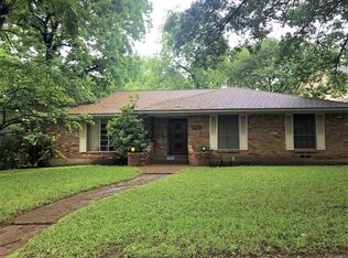 9721 Dartridge Dr, Dallas, TX 75238
