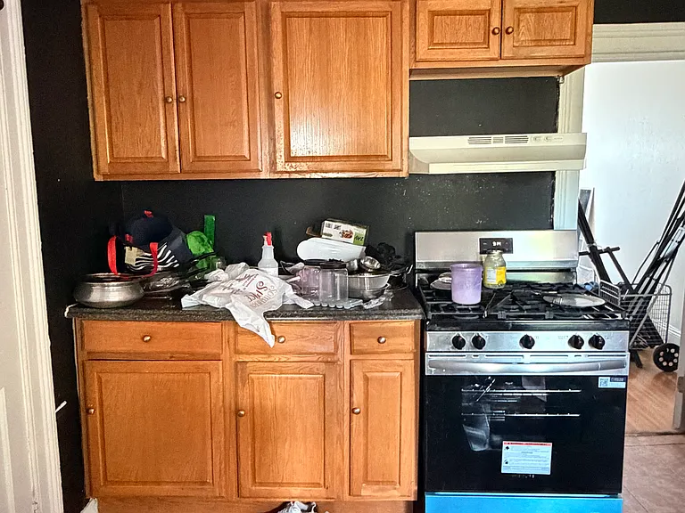 294 Sip Ave #2 — Photo 3