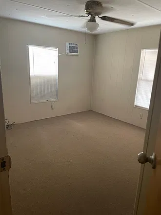 3 bed, 1308 sqft, $750 — Photo 1