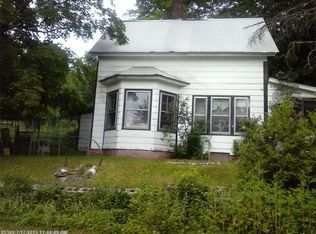 6 Old Canton Rd, Dixfield, ME 04224