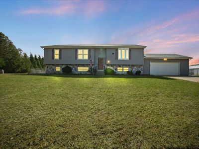 1551 Gilleevan Dr, Valparaiso, IN, 46385