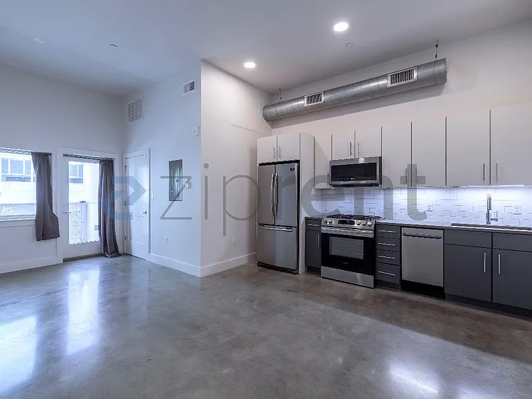 1801 2nd Ave #208 — Photo 8
