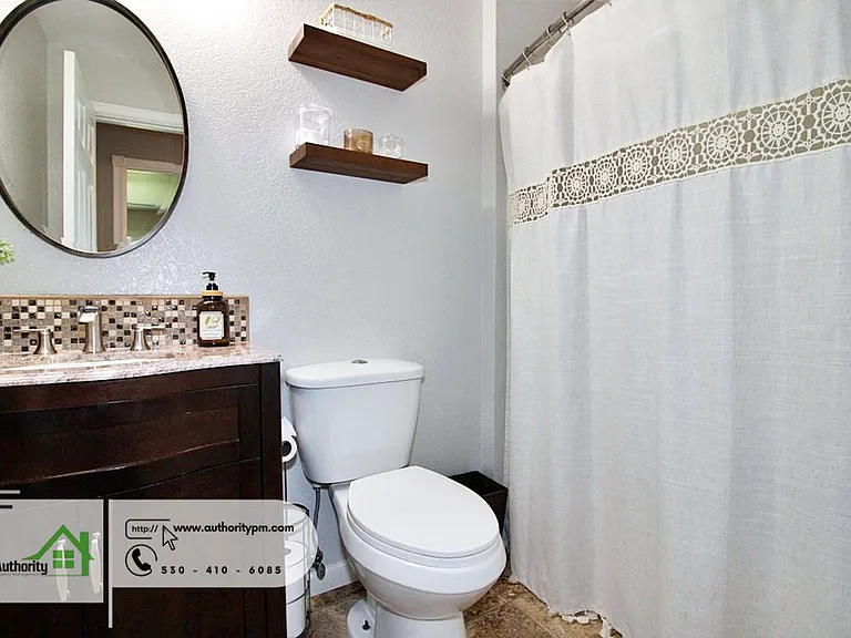 1437 Mariposa Ct — Photo 17