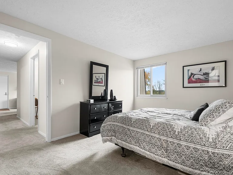 Williamsburg and Portage Pointe Apartments — Photo 18