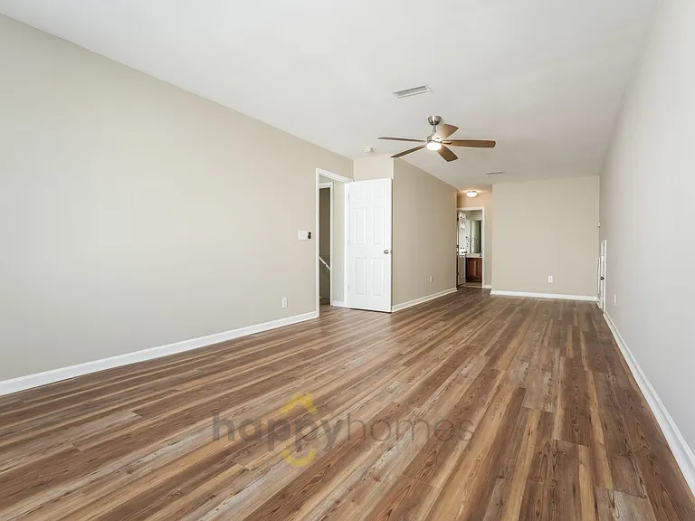 231 Xavier St — Photo 17