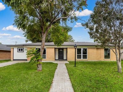 2006 17th Ave N, Texas City, TX, 77590