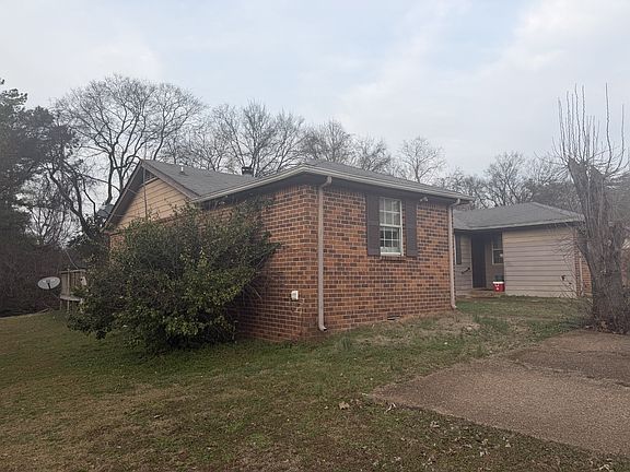 5th image of 620 Westminster Dr