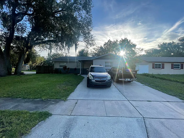 901 S Park Ct — Photo 11