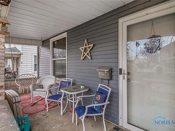 3rd image of 27 Boehler St
