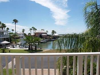 3rd image of 546 Bayside Dr