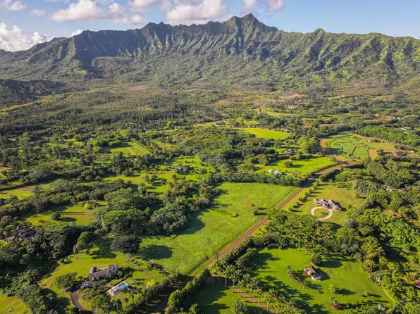 5835 Kahiliholo Rd #4, Kilauea, HI 96754