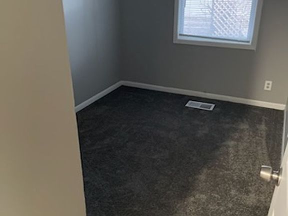 5th image of 1007 W Harvard St