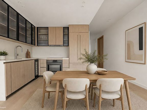 4th image of 174 Eagle St #3
