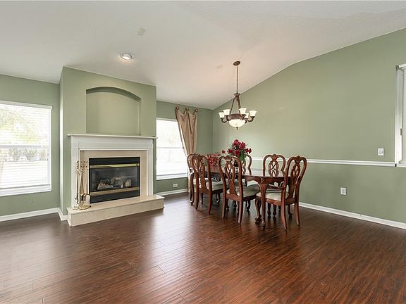 3rd image of 15426 Montilla Loop