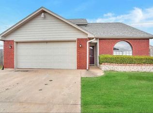 511 SW Coral Ave, Lawton, OK 73505