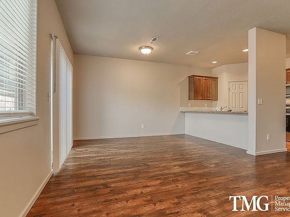 2nd image of 8213 NE 15th Ave