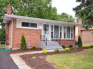 8519 S Woodlawn Ave, Chicago, IL