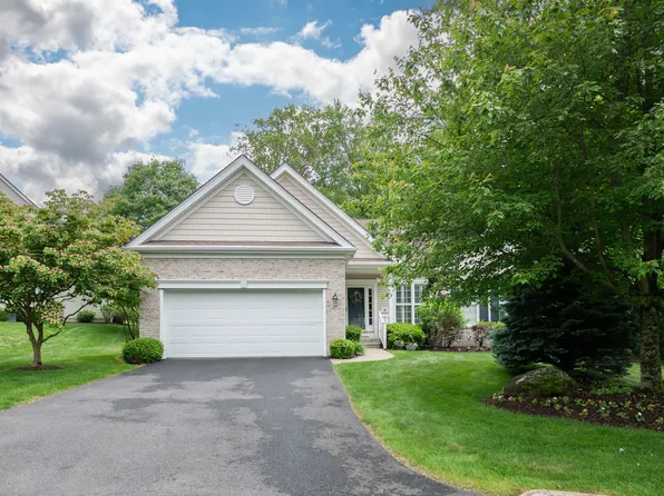89 Links Way #89, Oxford, CT 06478