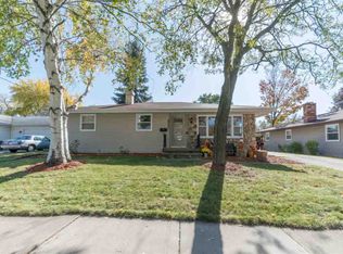 2025 E Lourdes Dr, Appleton, WI 54915