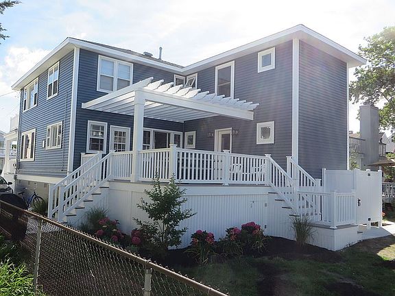 255 89th Rear Deck/Pergola