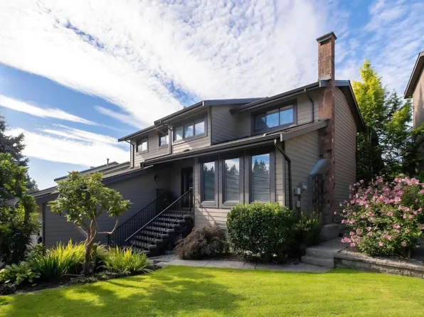 1410 Lansdowne Dr, Coquitlam, BC V3E 1Y4
