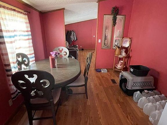 2nd image of 343 Webb Branch Rd