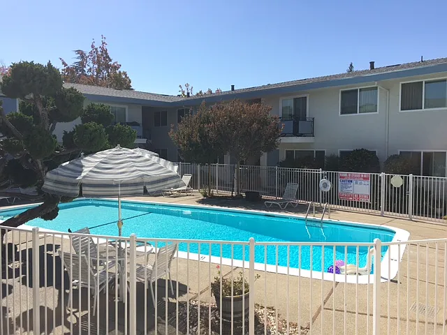 2020 California St #18 — Photo 10