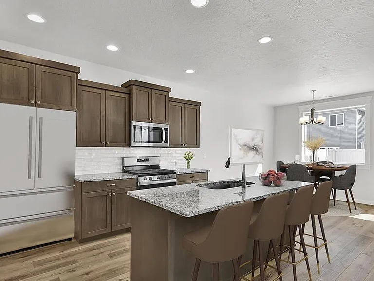 2118 S Defio Pl — Photo 4