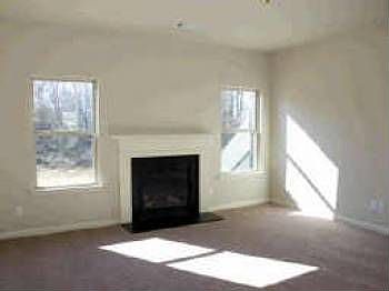 5th image of 5073 Manning Dr