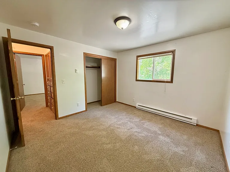 725 N 2nd St #5 — Photo 4