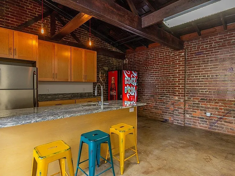 BuildingPhoto - 2023-08-22T095952.685-min