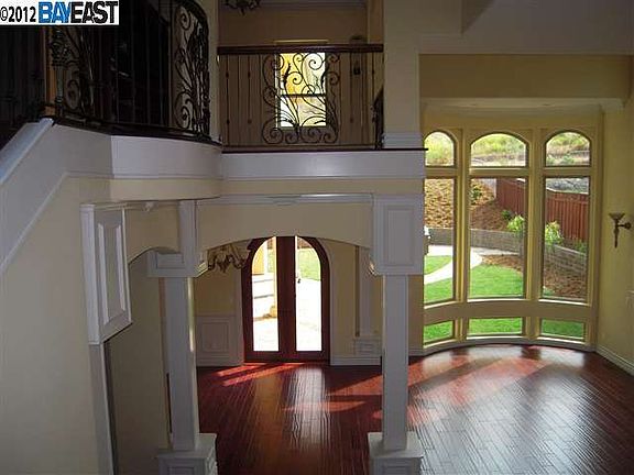 4th image of 40718 Canyon Heights Dr