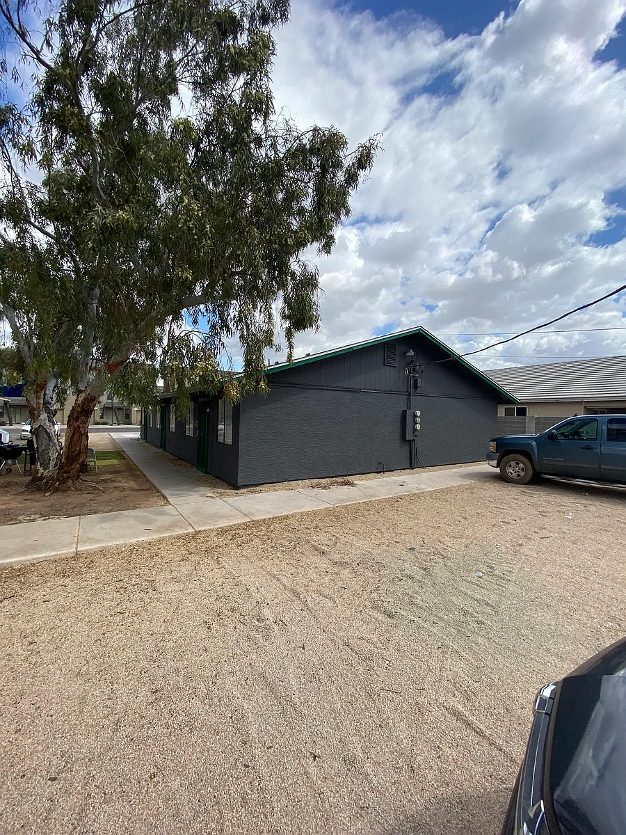 Building Photo - 2903 E Wier Ave #2