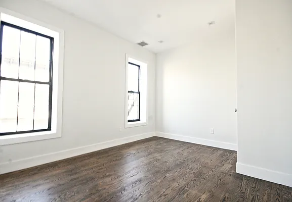 Rented by Rental Solutions Inc | media 73