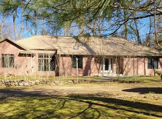 32800 Fish Hatchery Rd, Kalamazoo, MI 49009