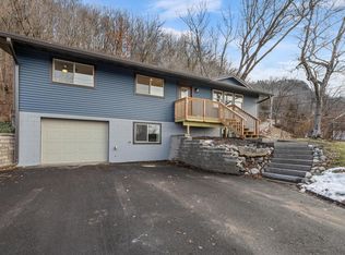 3731 Cliffside DRIVE, La Crosse, WI 54601