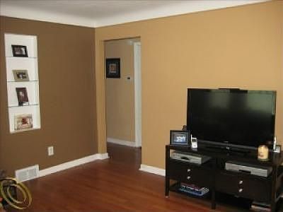 5th image of 10505 Lincoln Dr