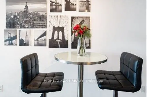 2 bed, $2,495 — Photo 3